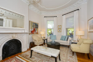 002-photo-living-room-6997622